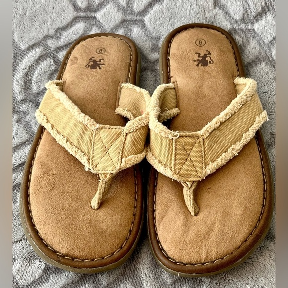 Mossimo Tan Frayed Flip Flops ~ Women’s Size 6 - Picture 1 of 6